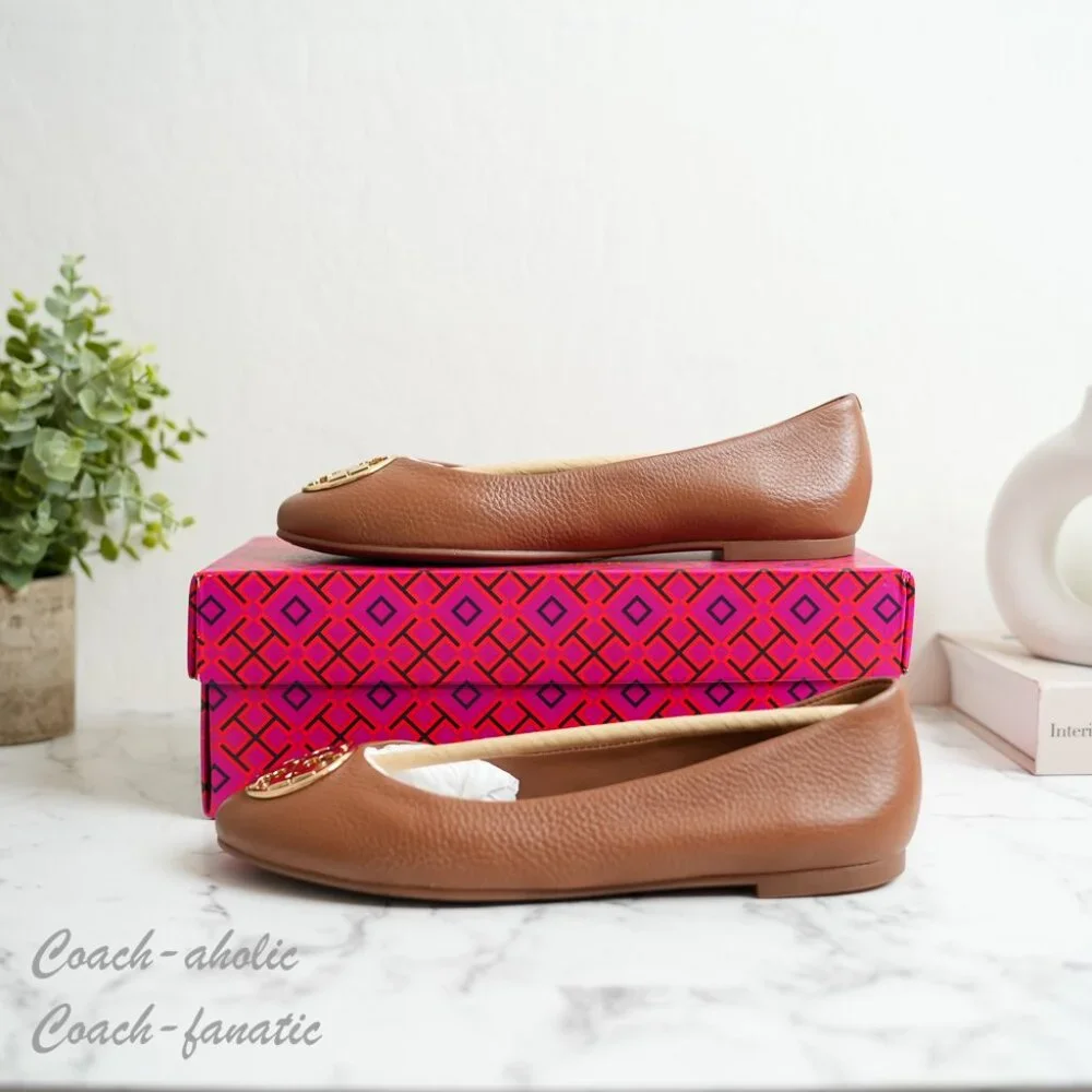 NIB Tory Burch Signature Logo Classic Chelsea Ballet Flat in Royal Tan/Gold